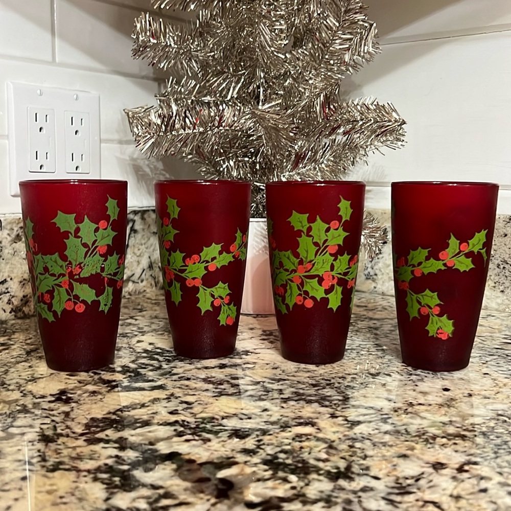 Vintage Christmas tumblers